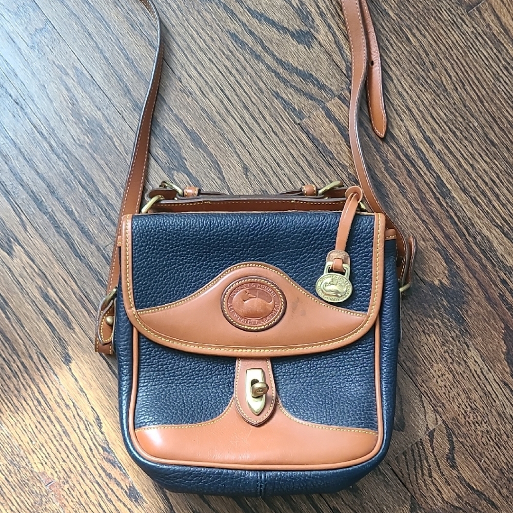 Vintage Dooney & Bourke Crossbody Bag